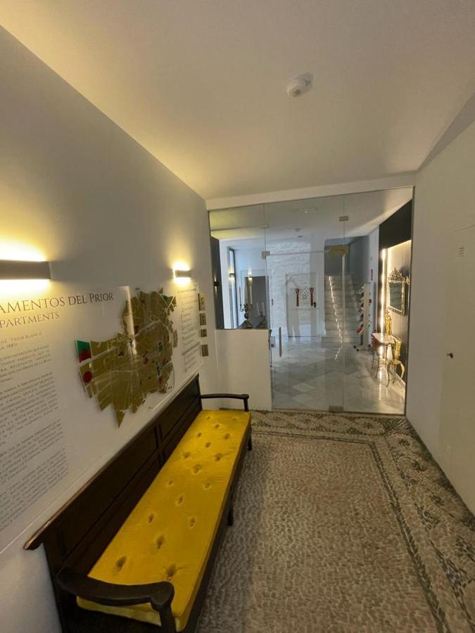 Apartamentos Sol Del Prior Úbeda Extérieur photo